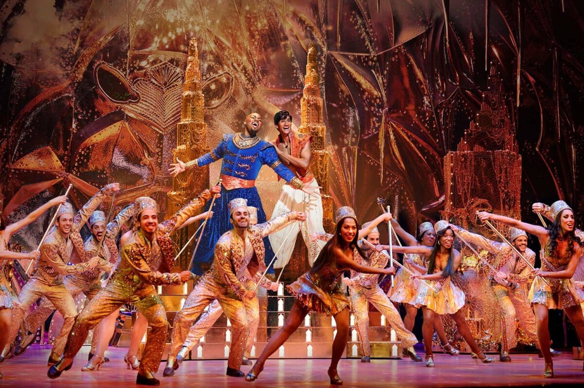 musical Aladdin genius dancers
