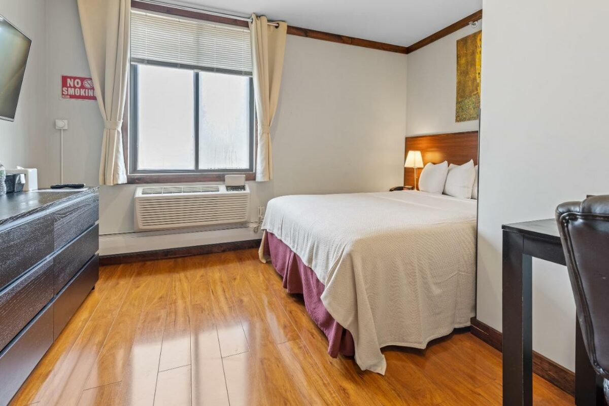 LIC Hotel