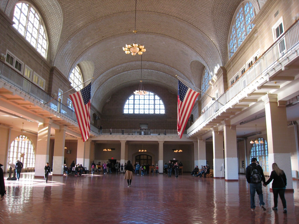 Ellis Island Great Hall,
Credit photo WebsThatSell via Flickr