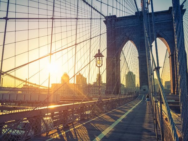 Pont de Brooklyn,
Credit Photo Simmi83 via envato