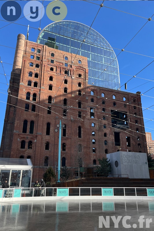 Patinoire de Domino Park à Brooklyn