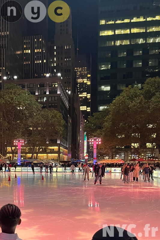 Patinoire de Bryant Park de nuit
